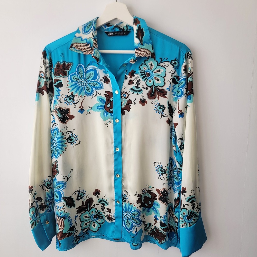Zara women's long-sleeve floral button-down shirt size M satin-effect